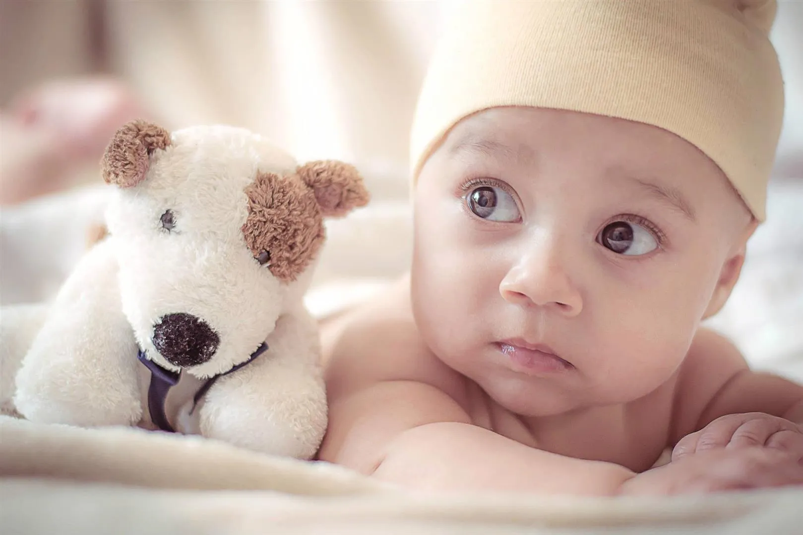 Prénoms originaux et uniques : osez la différence pour votre bébé