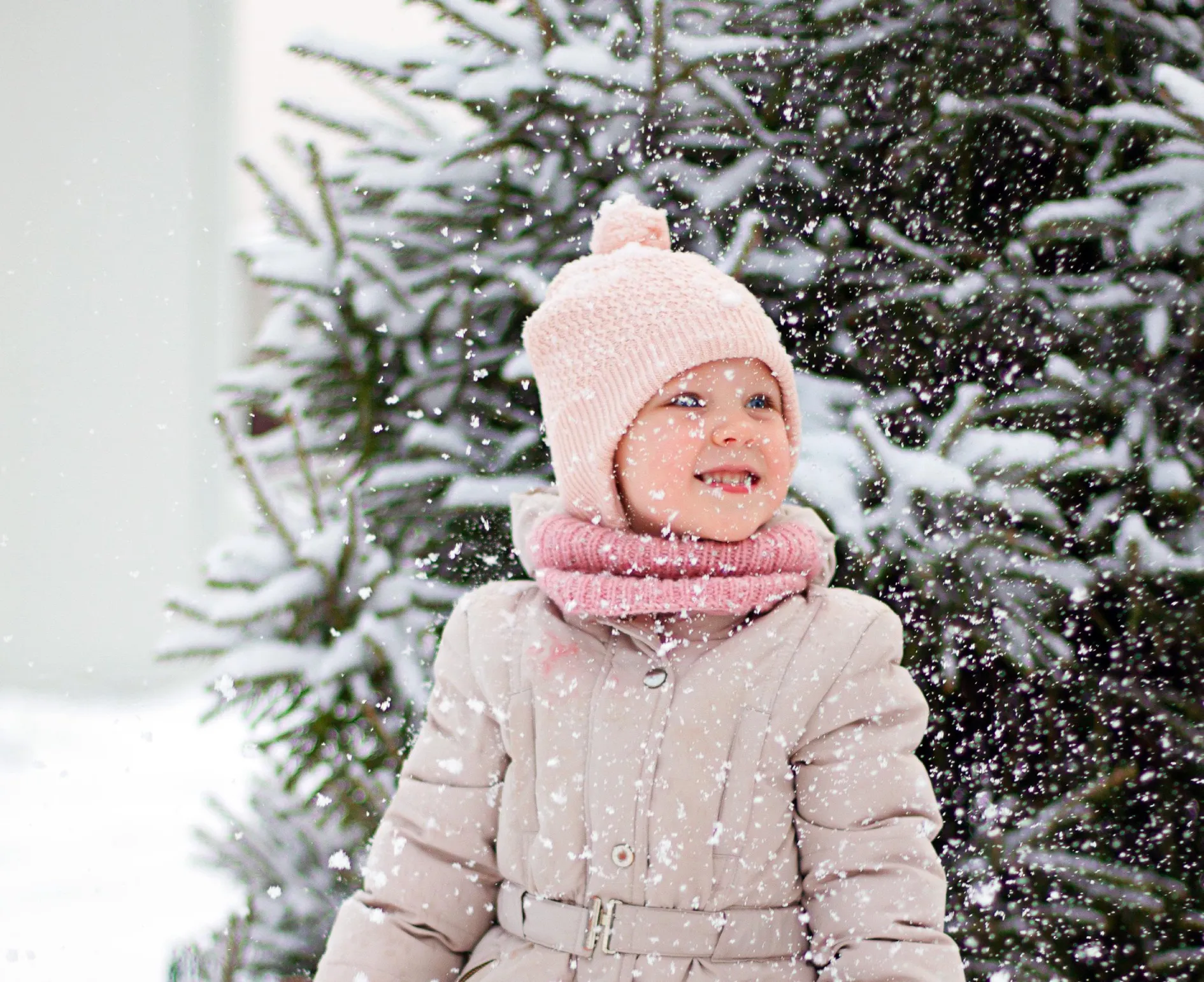 Les plus beaux prénoms d'hiver : Douceur et chaleur
